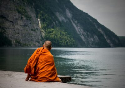 Le rôle des moines dans le bouddhisme Theravāda